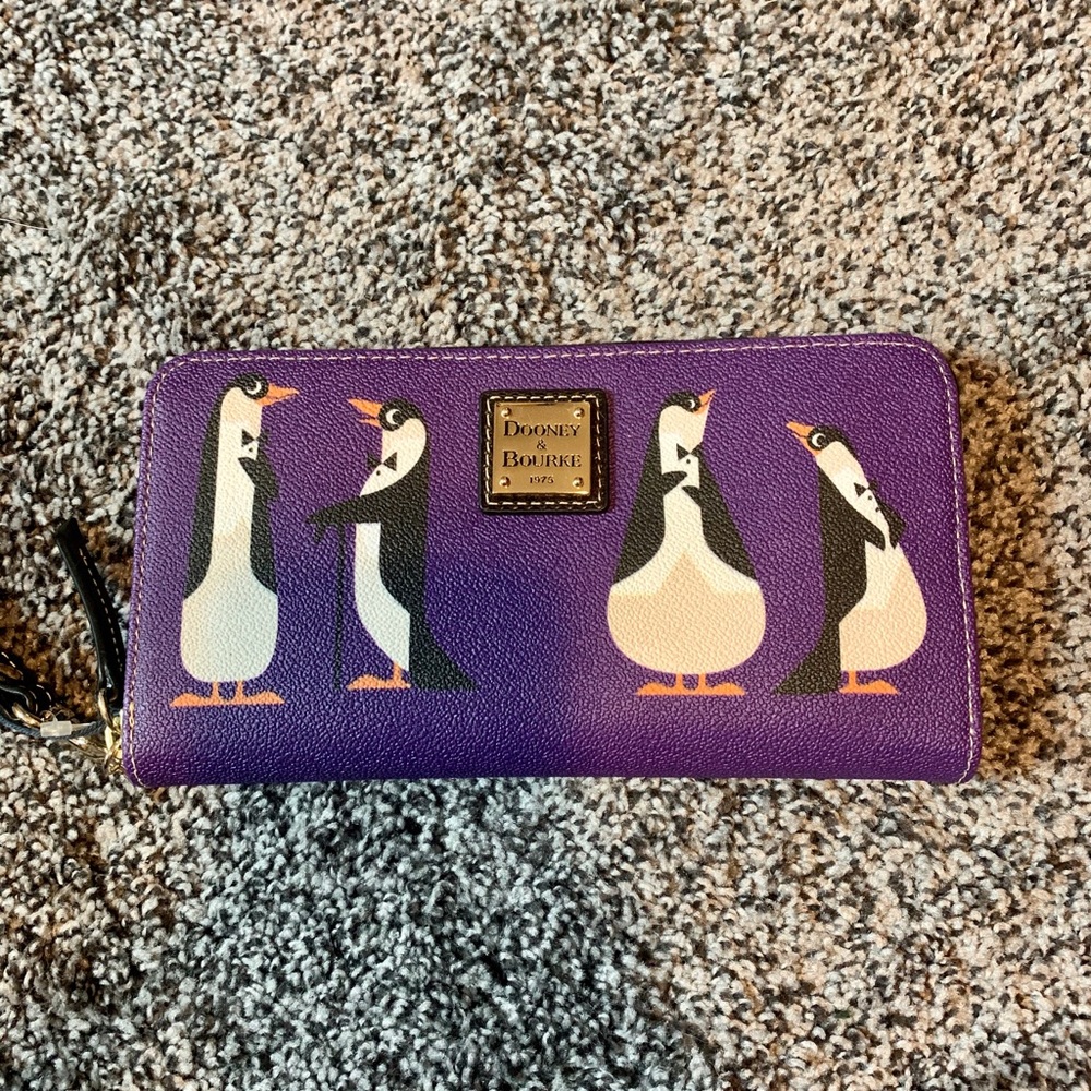 NWT Mary Poppins Dooney & Bourke LRG Folio Wallet